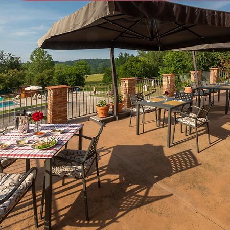 Agriturismo Cascina Monchiero Bra Bagian luar foto