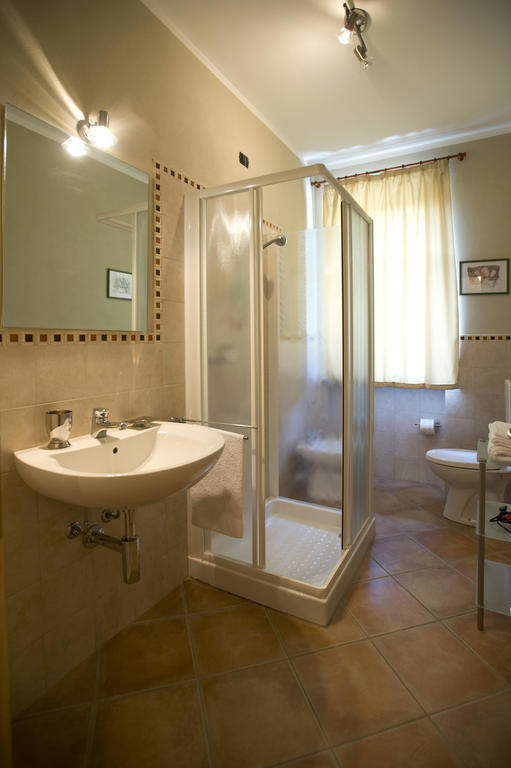 Agriturismo Cascina Monchiero Bra Ruang foto